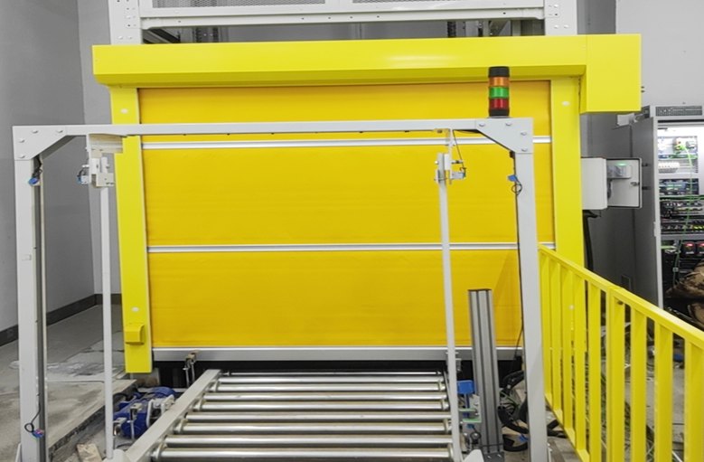 Choosing a Protective Door for a Cargo Lift Opening